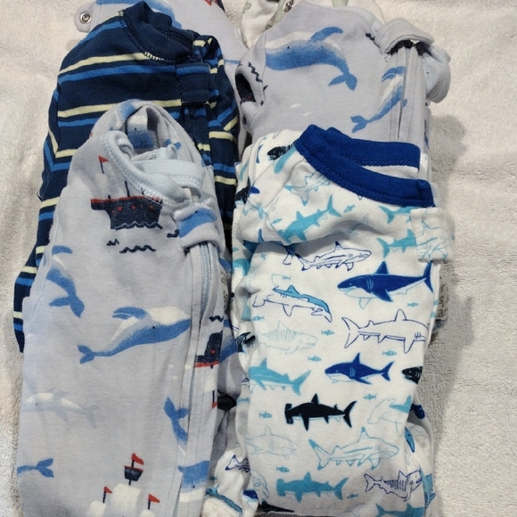 Carter's Other - Carter's group Of 6, Charming And Adorable Blue and White Baby Onesies Pajamas
